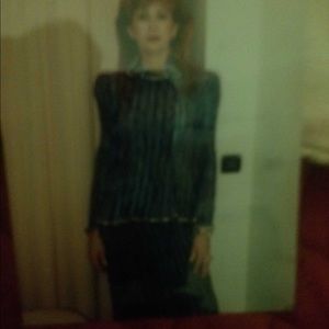 Gorgeous silver crinkle piped in gold  GIFTED